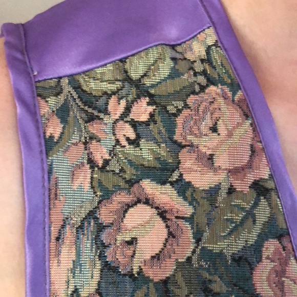 INDULGE Vintage Floral and Purple Vest - Picture 4 of 8